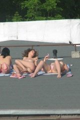 naked sunbathe